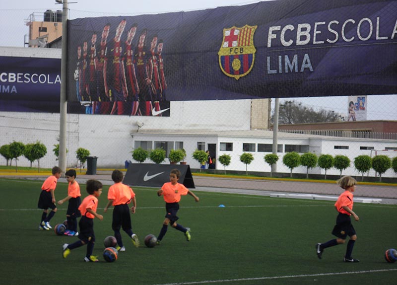 ESCUELA DE FUTBOL 2